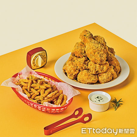 ▲全台首家BHC CHICKEN進駐大巨蛋商場地下街。（圖／業者提供）