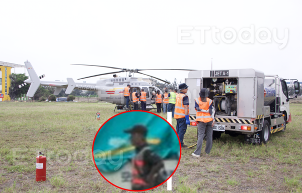 ▲▼▲勁捷航空場外人員在直升機油灌車前吸菸，地上還放置滅火器，非常諷刺。（圖／投訴民眾提供）