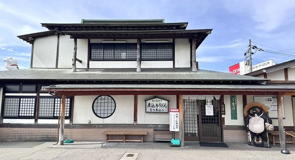 ▲▼日本北陸富山米其林糸莊，富山名物もつ煮込みうどん燉內藏烏龍麵飄香五十載。（圖／小虎食夢網提供）