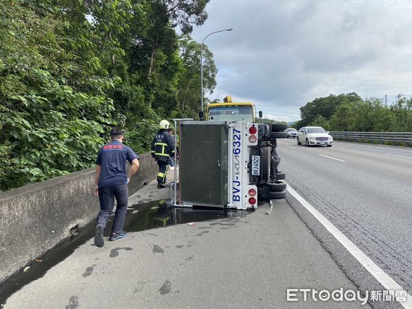 ▲▼國道車禍             。（圖／記者楊永盛翻攝）