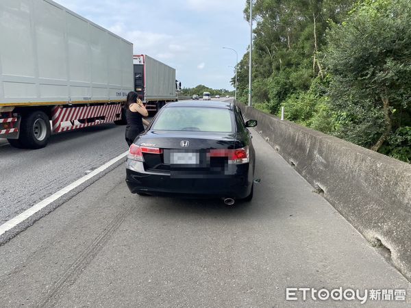 ▲▼國道車禍 。（圖／記者楊永盛翻攝）