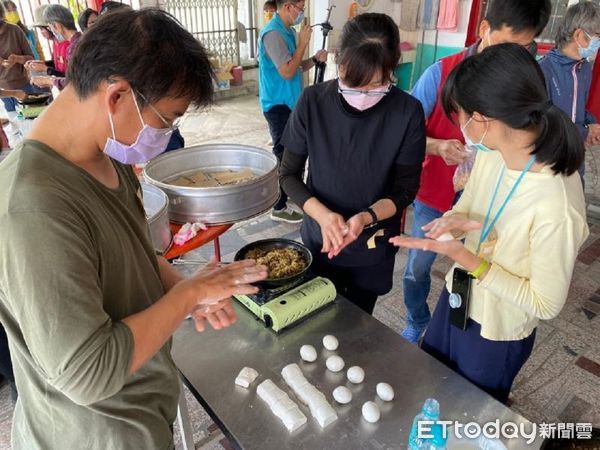 ▲▼已辦理 7 年系列活動，包括製作傳承大陳的特色飲食及家常菜、「大陳宴. 大陳戲」及探索大陳人的祭祀儀式。（圖／花蓮市公所提供資料照片，下同）