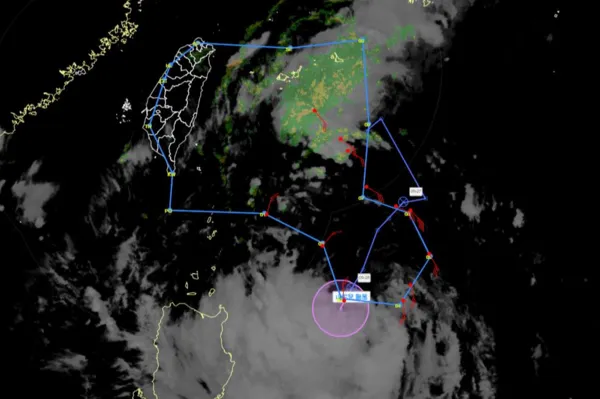 ▲▼追風計畫對山陀兒颱風投落送飛航觀測路徑及投落送觀測資料，第3個投落送很貼近颱風中心。（圖／氣象署提供）