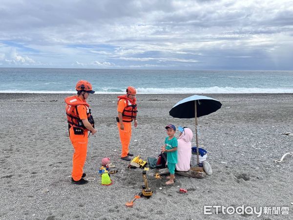 ▲▼山陀兒颱風來襲洶洶，花蓮海象持續惡劣，海巡勸離海邊觀浪及釣魚民眾。（圖／海巡署東部分署提供，下同）