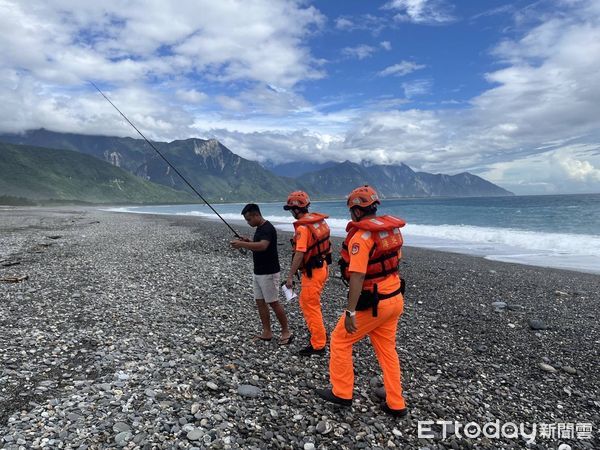 ▲▼山陀兒颱風來襲洶洶，花蓮海象持續惡劣，海巡勸離海邊觀浪及釣魚民眾。（圖／海巡署東部分署提供，下同）