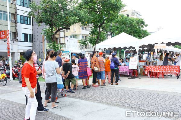 ▲▼  嘉義市客家文化展結合跨國語言創新亮點 「火雞肉飯口味」粢粑象徵族群融合 。（圖／嘉義市政府提供）