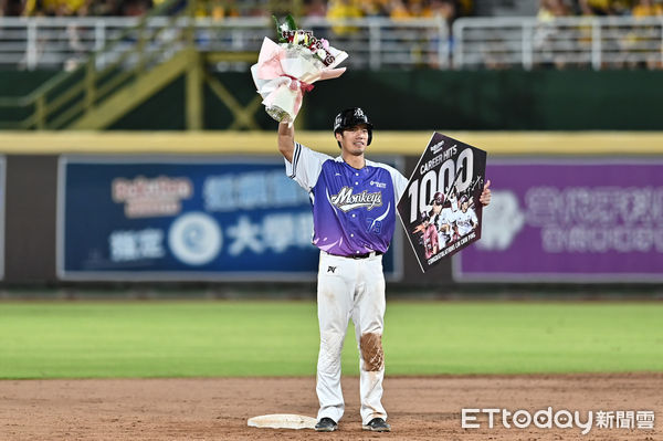 ▲▼中職林智平達成生涯千安。（圖／記者李毓康攝）