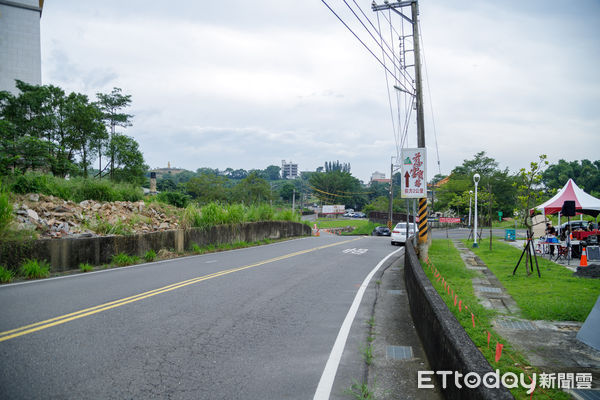 ▲▼   火化場聯外道路拓寬及新闢工程第二期建設動土   。（圖／嘉義縣政府提供）