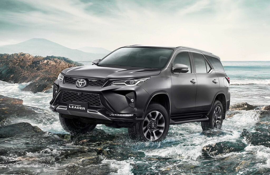 ▲新一代Fortuner將換上2.0升渦輪，淘汰2.8升柴油。（圖／翻攝自TOYOTA）