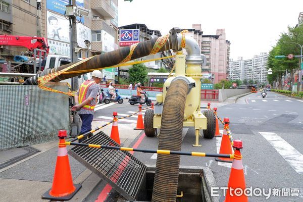 ▲基隆防範山陀兒颱風來襲。（圖／記者郭世賢翻攝）