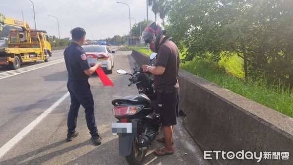 ▲王姓男子騎機車誤闖國道3號南向草屯路段。（圖／記者高堂堯翻攝，下同）