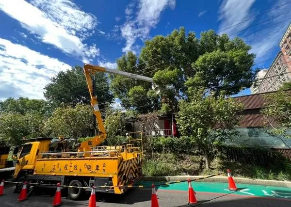 ▲山陀兒來襲，台電持續樹修戒備防颱 