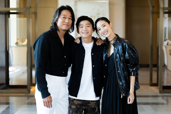 ▲《台北追緝令》「韓哥」姜成鎬（Sung Kang）、桂綸鎂和童星楊明偉接受《ETtoday星光雲》專訪。（圖／采昌提供）