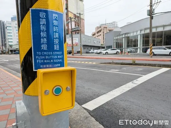 過馬路,路口,行人,禮讓（示意圖／記者黃翊婷攝）