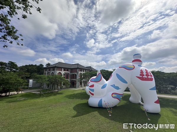 ▲巷仔Niau家族將來到安平古堡、山上水道花園博物館、左鎮化石園區、噍吧哖事件紀念園區與民治市政中心等景點地標，帶著大家一起「踅」台南。（圖／記者林東良翻攝，下同）