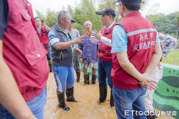 ▲超大豪雨重創北海岸 侯友宜指示水利建造物勘查工作即刻啟動。（圖／記者郭世賢翻攝）