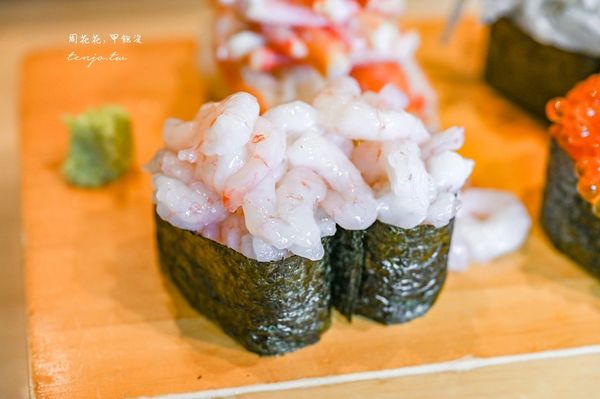 ▲▼靜岡沼津迴轉壽司，沼津壽司之助，料多到滿出來四天王壽司，平價好吃CP值高。（圖／周花花提供）