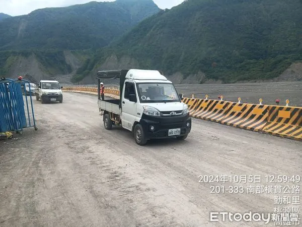 ▲▼台20線南橫公路明霸克露橋提前搶通。（圖／公路局提供）