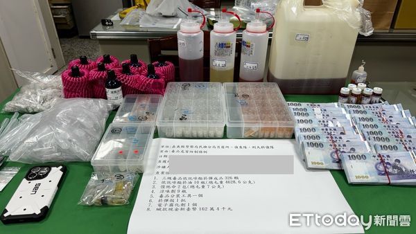 ▲▼    「喪屍菸彈甫列第三級毒品 民雄警立即查獲分裝場 扣押現金百萬」   。（圖／民雄分局提供）