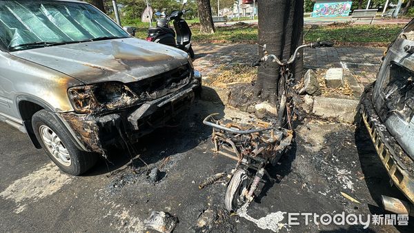 ▲▼ 火燒車 。（圖／記者吳世龍攝）