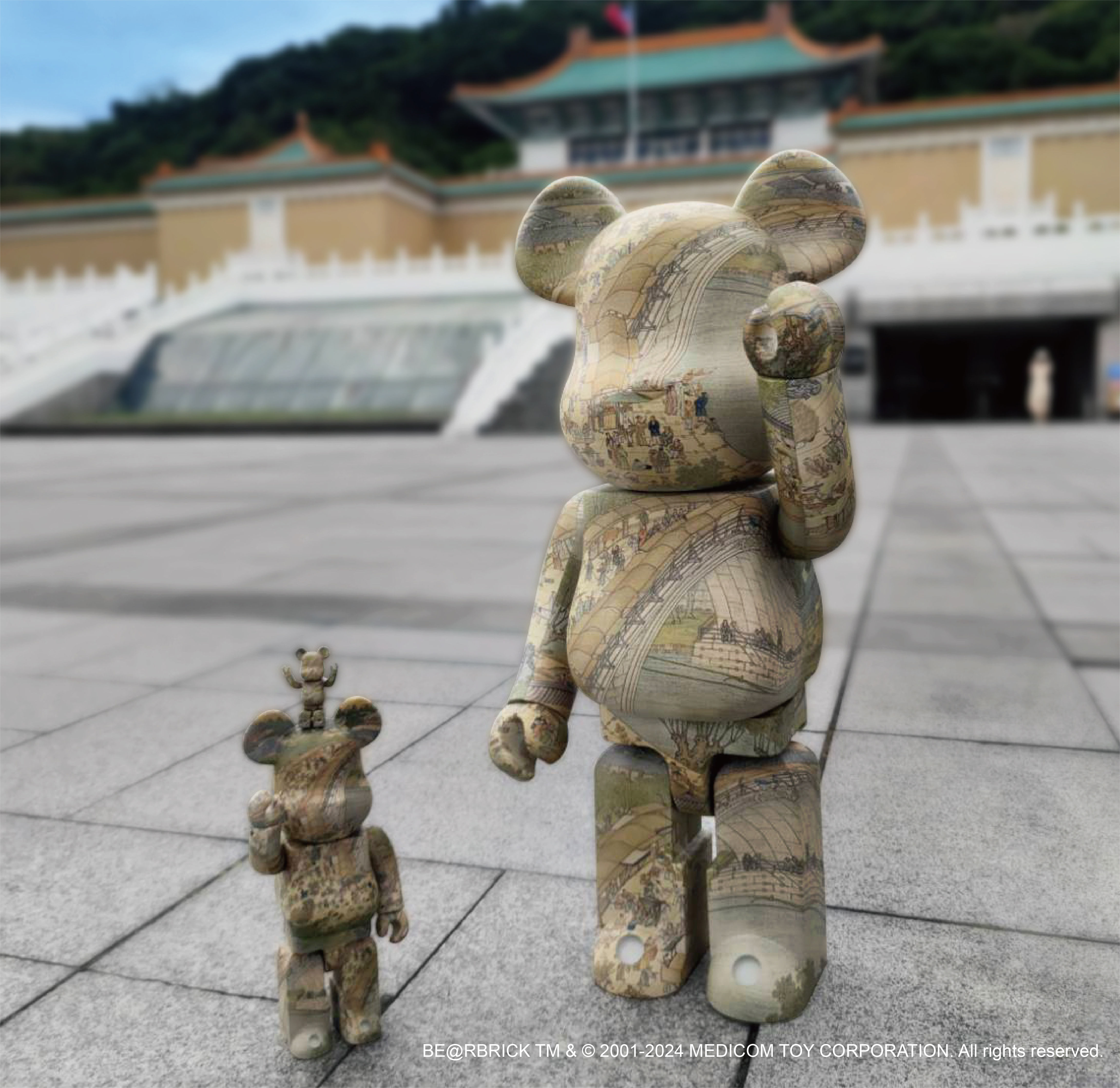 ▲▼故宮聯名BE@RBRICK，推出全球限量版1000%〈清明上河圖〉聯名款庫柏力克熊。（圖／故宮提供）