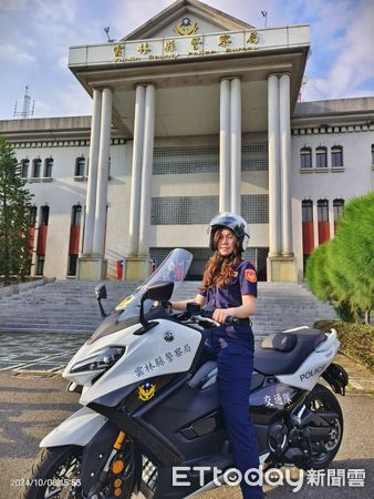 ▲雲林縣警察局另新增4部新型大型重型機車「T-MAX」並擇派正妹女警騎行，加入2024國慶焰火交通秩序維護行列。（圖／記者蔡佩旻翻攝）