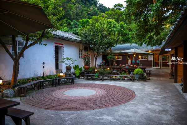 ▲▼五股觀音山吃土雞推薦「碧瑤山莊」，菜單餐點選擇豐富，主打土雞、竹筍和各種熱炒料理，適合全家聚餐，也是網路評價高的五股觀音山餐廳推薦。。（圖／部落客陳小可的吃喝玩樂授權提供，勿擅自翻攝）