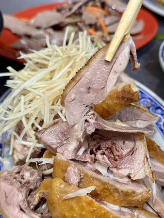 ▲▼鴨肉興海產店飄香50年，板橋區美食里，埔墘的味道之十九。（圖／部落客小虎提供）