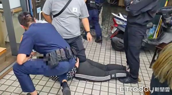 ▲▼三重警在士林區找到犯案車輛，警6小時循線逮捕涉案犯嫌             。（圖／記者陳以昇翻攝）