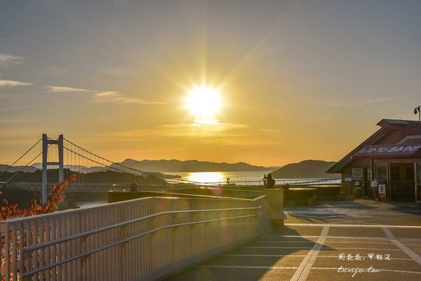 ▲▼鷲羽山展望台自由行交通攻略，欣賞瀨戶內海夕陽海景最佳位置！。（圖／部落客周花花提供）