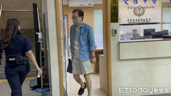 ▲▼ 鋕達實業負責人陳弘旻涉嫌假交易信用狀詐騙銀行，100萬元交保。（圖／記者劉昌松攝）