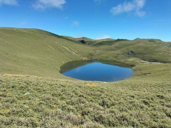 ▲▼      山陀兒挹注，嘉明湖美景重現      。（圖／嘉明湖竑閩企業熊出沒團隊提供）