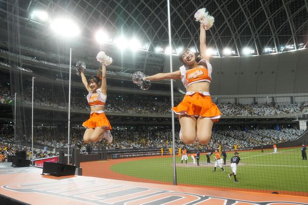 ▲▼統一獅啦啦隊Uni-girls日籍成員希美、千紘首度參與中職季後賽            。（圖／統一獅提供）