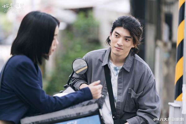 ▲徐鈞浩在《妳是我的姐妹》飾演温貞菱暗戀的學長、李霈瑜是林哲熹高中時期的曖昧對象。（圖／八大提供）