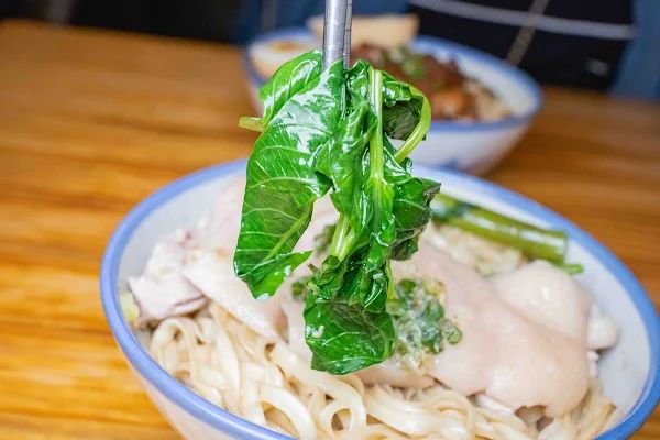 ▲台中北區美食「桂蘭麵」。（圖／美熊很愛吃提供）