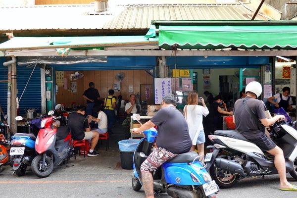 ▲▼苗栗35年歷史的道地河南味牛肉麵。（圖／部落客水晶安蹄提供）