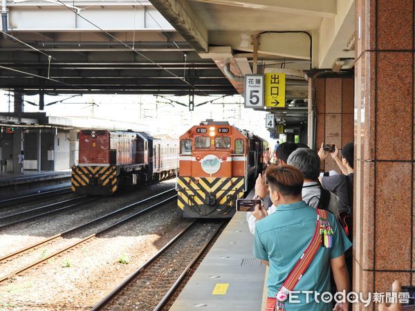 ▲▼「總統花車」以郵輪式列車形式，推出鐵道旅遊專案，10月、11月開放大眾搭乘，今日在花蓮車站首發。（圖／台鐵公司提供）