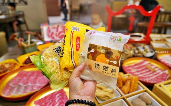 ▲▼美澳雙和牛、台日頂級海鮮還腦吃到飽，超過八十種頂級食材，啤酒跟飲料無限暢飲。（圖／部落客Mika提供）