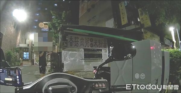 ▲▼石男無照又騎註銷車牌的機車，遭巡邏警員發現，遭開單吊扣車輛。（圖／記者陸運陞翻攝）