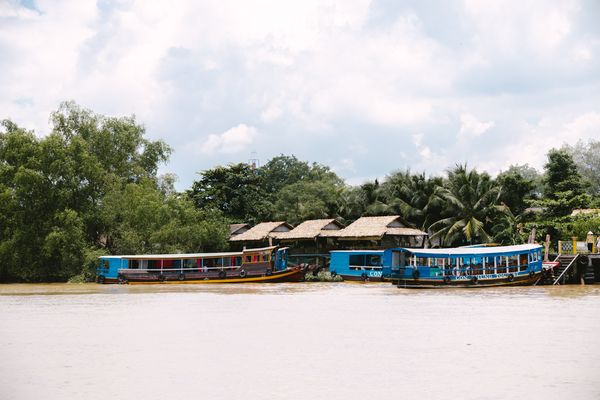 ▲▼湄公河美食餐廳 khu du lich con phung ben tre – Con Phung，體驗釣鱷魚還有品味傳說站立的魚。（黑皮提供）