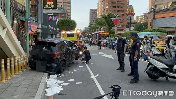 ▲三重警匪追逐，現場畫面曝光。（圖／記者陳以昇攝，下同）