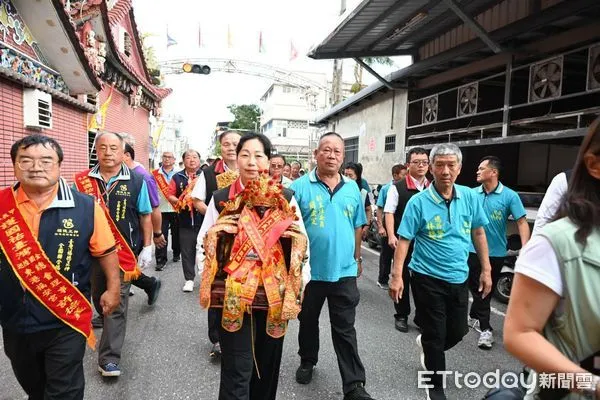 ▲▼縣長徐榛蔚前往福安廟接駕，祈求福德正神護佑縣境平安，民生安康。（圖／花蓮縣政府提供，下同）