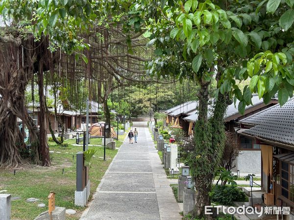 ▲▼花蓮溫泉專車啓航，提供套裝行程，走訪台灣觀光100亮點。（圖／花蓮縣政府提供，下同）