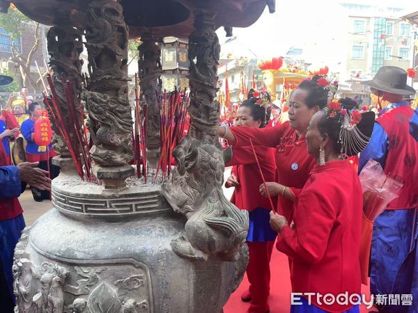 ▲▼ 湄洲島、迎媽祖、特有習俗            。（圖／記者任以芳攝）