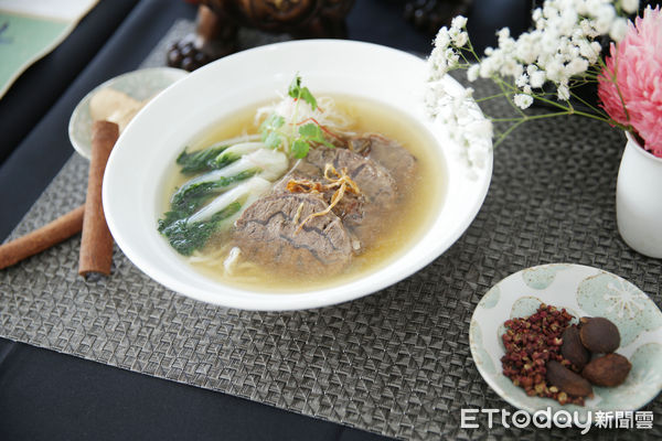 ▲道品牛肉麵「清燉牛肉麵」。（圖／臺北市商業處提供）