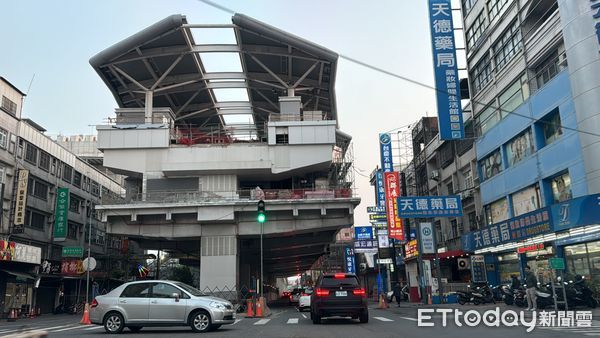 ▲▼  高雄,捷運,黃線,紅線 ,施工           。（圖／記者張雅雲攝）