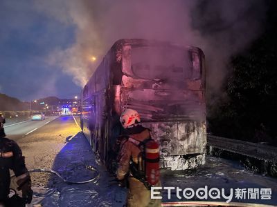 網友控火燒車同路線客運「3個月前曾冒煙味」　大都會：與事實不符