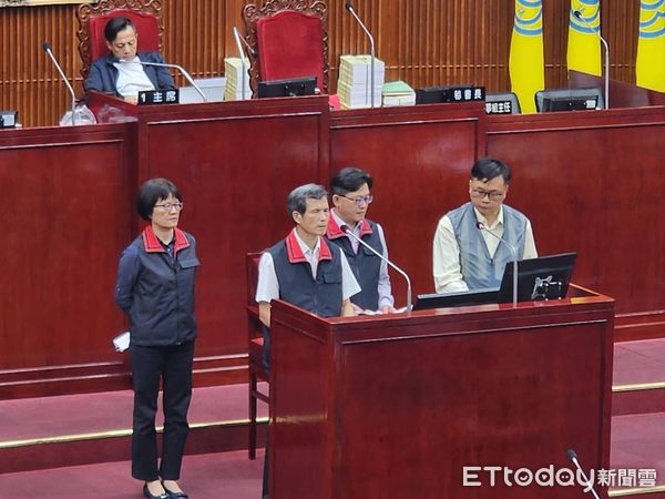 ▲▼台北市政府警察局長李西河接受質詢。（圖／記者陳家祥攝）