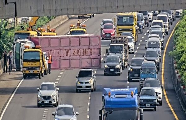 ▲▼國道大型車事故今年10個月內發生54起。（圖／高公局提供）