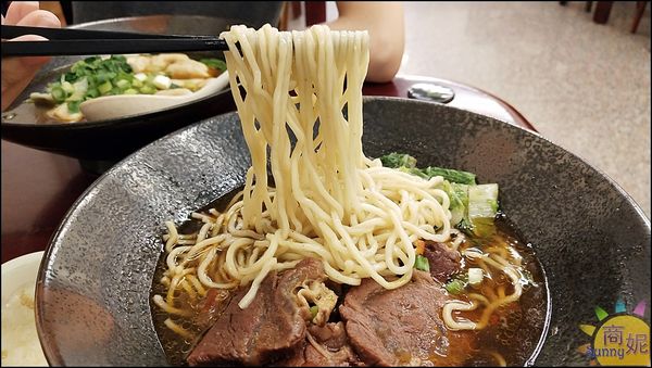 ▲▼逢甲超過千則好評的50年牛肉麵老店。（圖／部落客商妮提供）